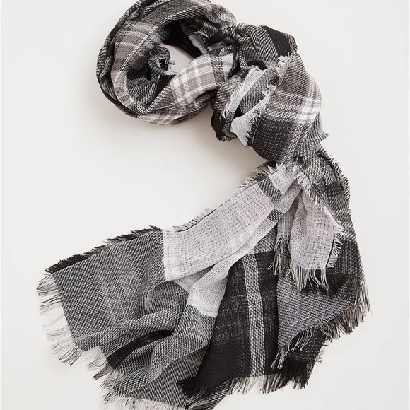 Torrid Scarf Black Plaid Reversible Fringe Wrap - Picture 3 of 4
